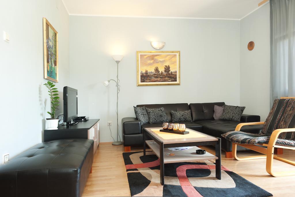 Apartments Vila Vrdnik Zimmer foto